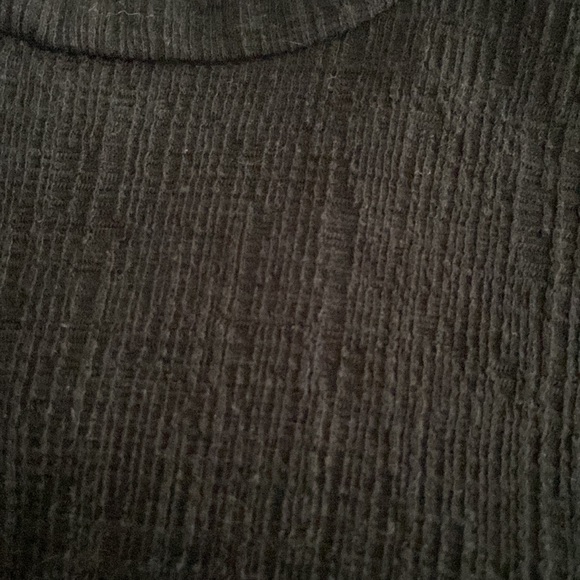 Anthropologie M Top with Tieback - Picture 6 of 7